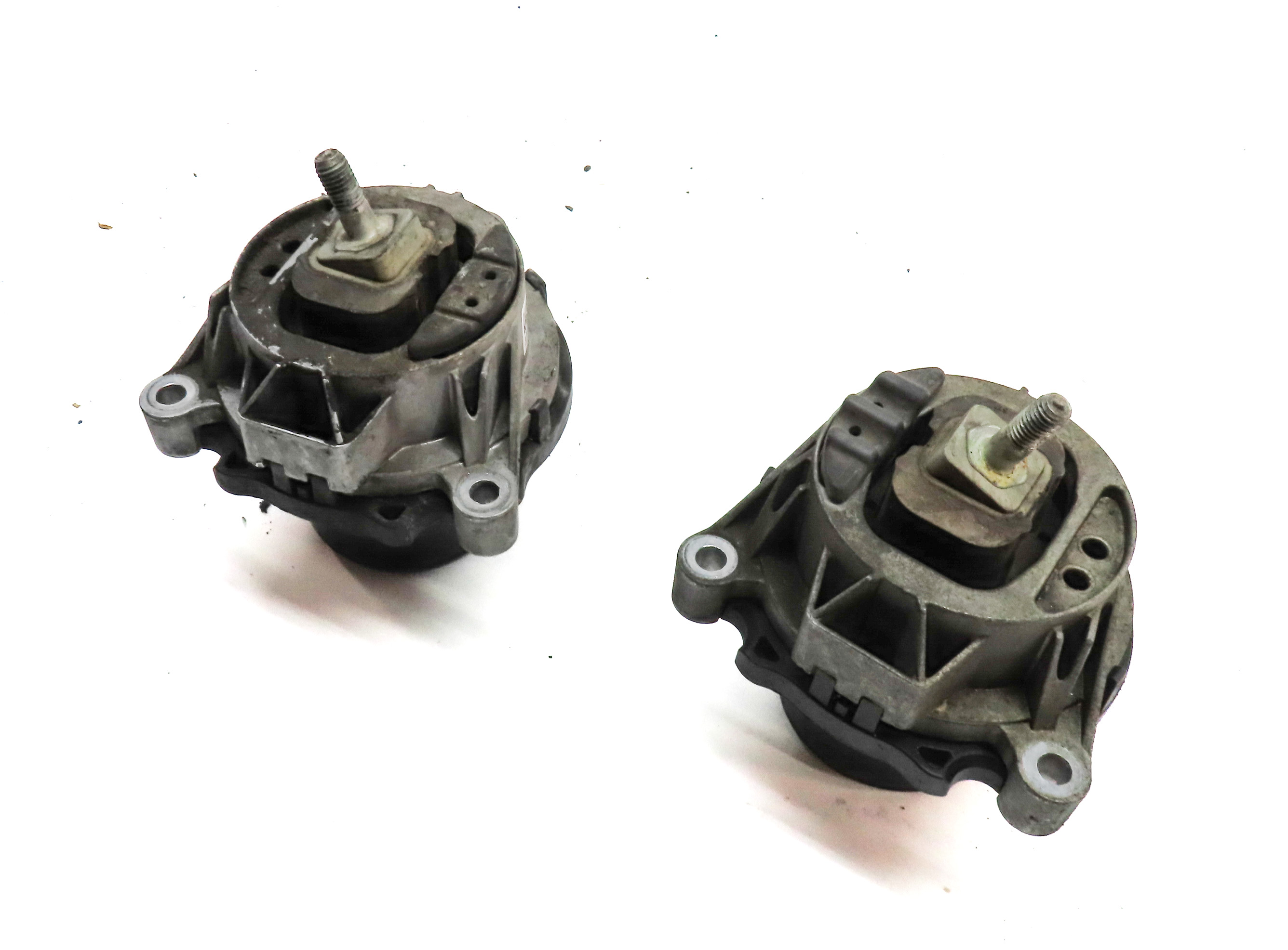 2017 BMW 330E HYBRID (F30) 2.0L B48 ENGINE LEFT & RIGHT MOTOR MOUNT SET-2 — exact item pictured